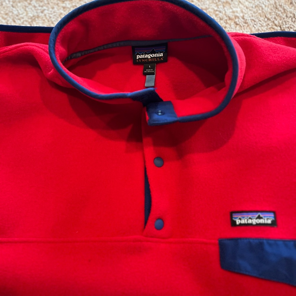 Men’s L Patagonia Red and Blue Snap-T Fleece Pullover
